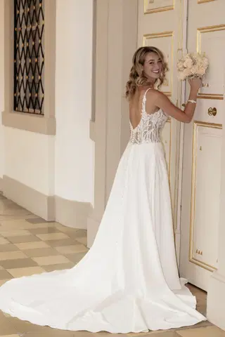 Constance by Amo & Luv - view 4 of 4