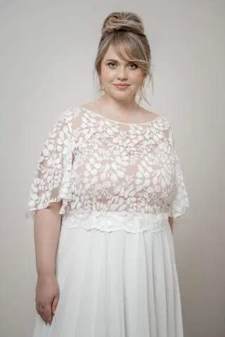 Top Lucy Curvy by noni - view 3 of 4