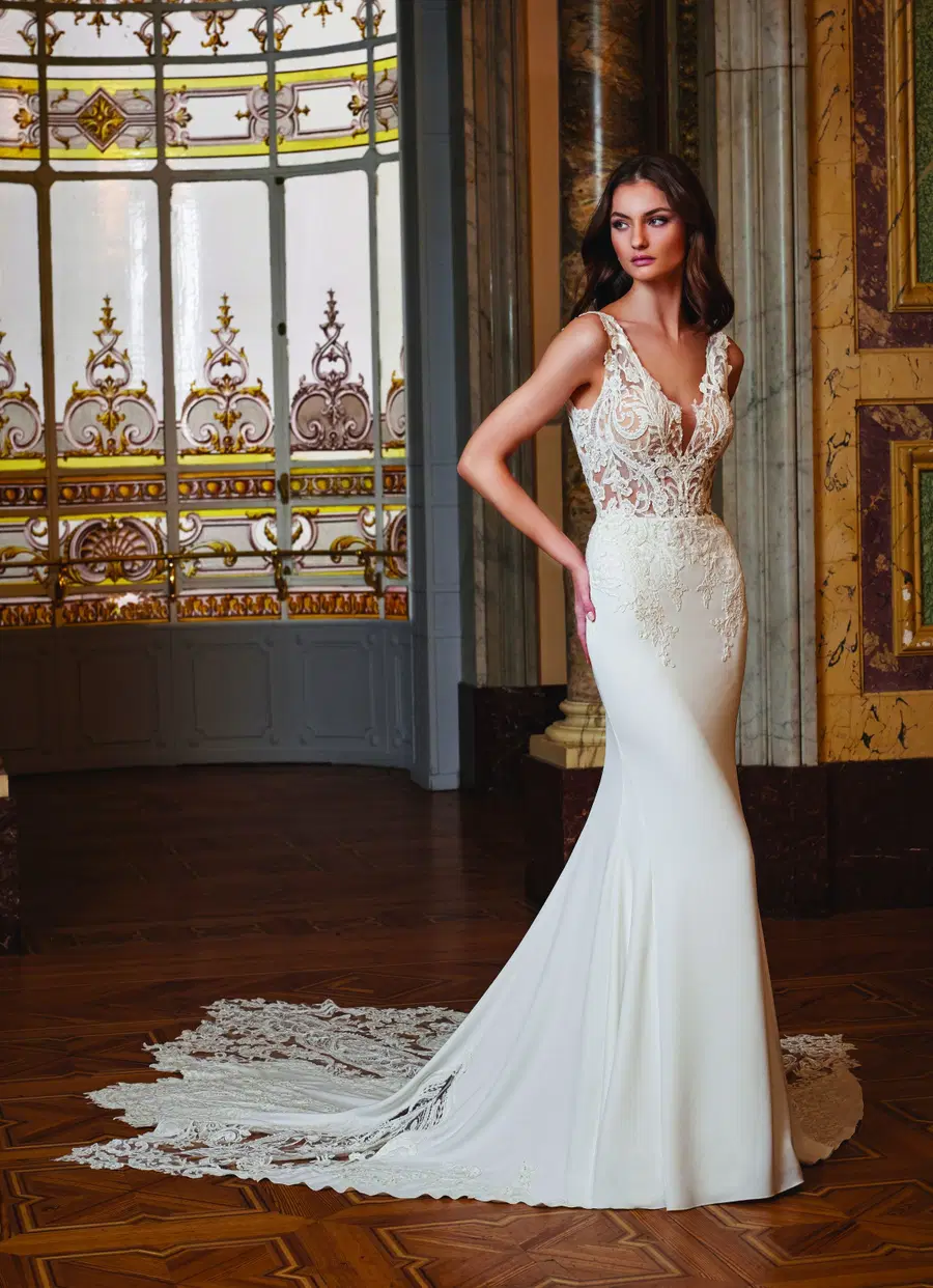 ELAINE by ÉLYSÉE - view 2 of 7