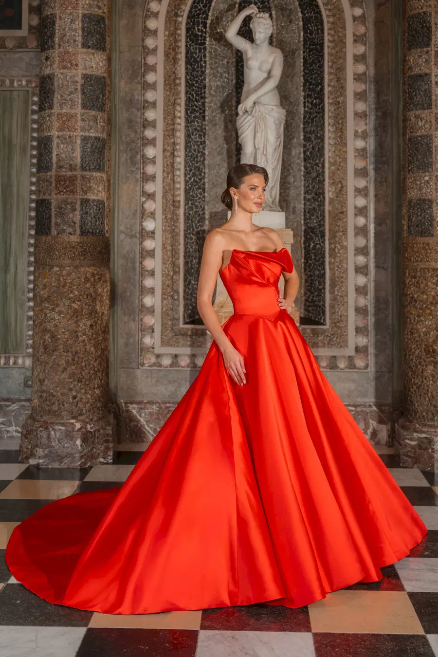50912 by Diane Legrand: A-Line silhouette, straight neckline, mikado