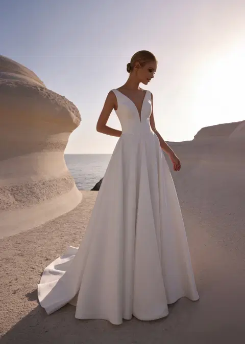 G0002 Gaia wedding dress by Galvan Sposa, A-line, mikado
