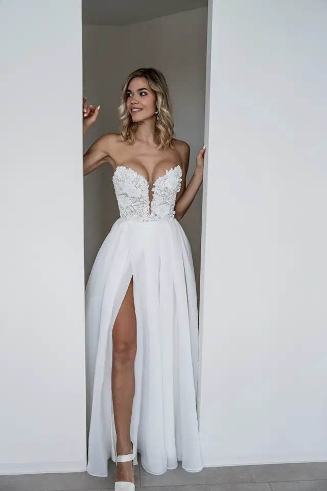 (Hailey) Holly by Fan Xia: A-Line silhouette, semi sweetheart neckline, organza