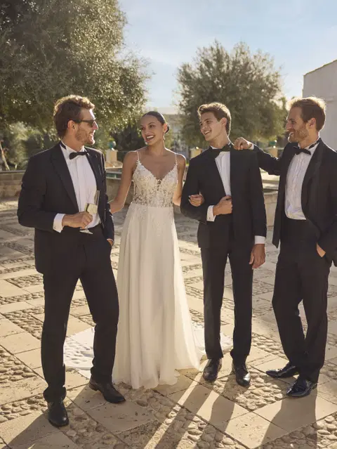 Grand wedding dress by Modeca Bridal, A-line, chiffon