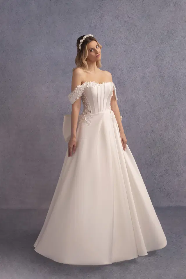 Kareena by Donna Salado Bridal: A-Line silhouette, scoop neckline, separate sleeves, lace