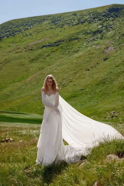 Cosimo wedding dress by Ariamo Boho, trumpet, chiffon