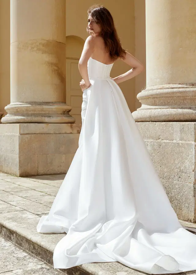 SENSUAL by Dando London - view 3 of 3