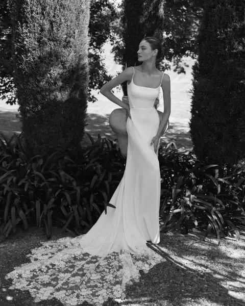 Marga wedding dress by Alma Novia, straight, georgette