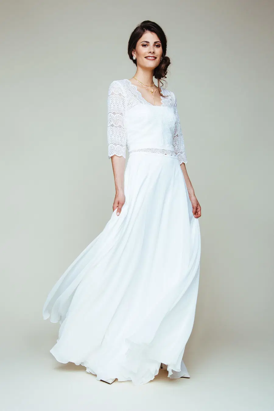 Chiffon-Rock S-1066 by KUESS die BRAUT - view 4 of 5