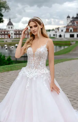 5576+8238 by Serena Bridal - view 4 of 4