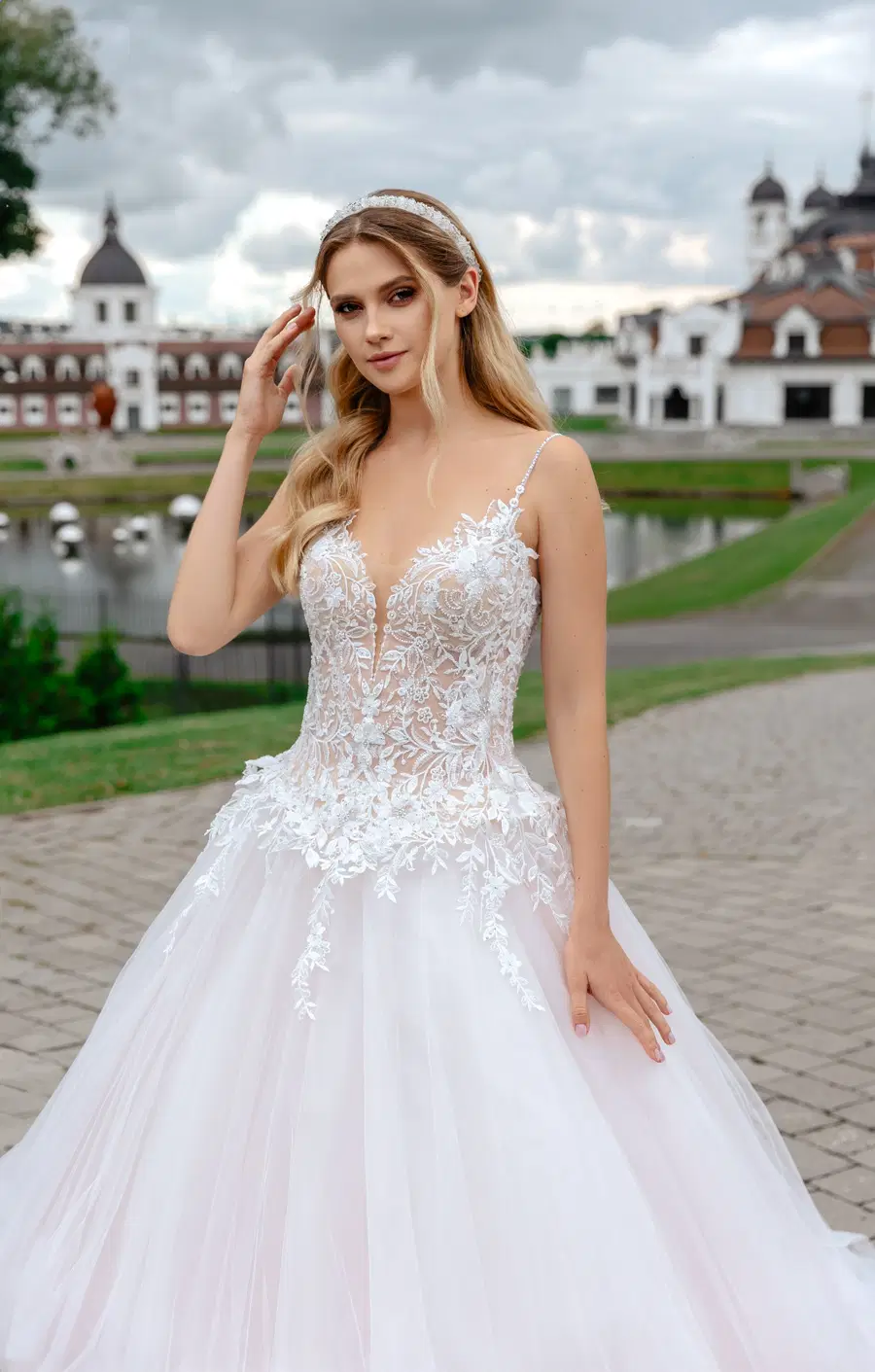 5576+8238 by Serena Bridal - view 4 of 4