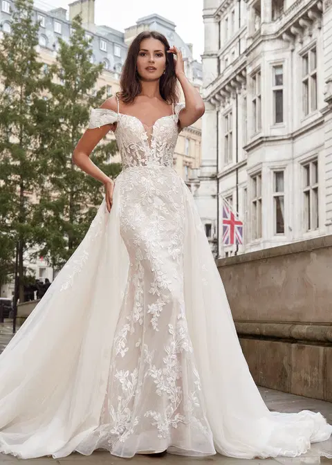Carrie Fisher wedding dress by Dando London, mermaid, lace