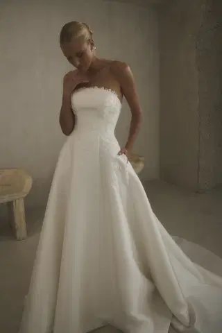 2624 2 by Casablanca Bridal - view 3 of 11
