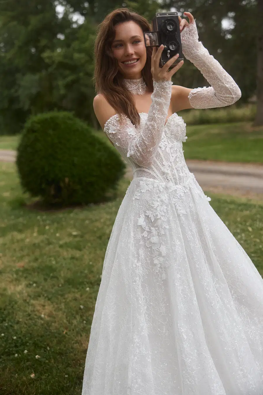 Renata by Anne Mariée - view 2 of 7