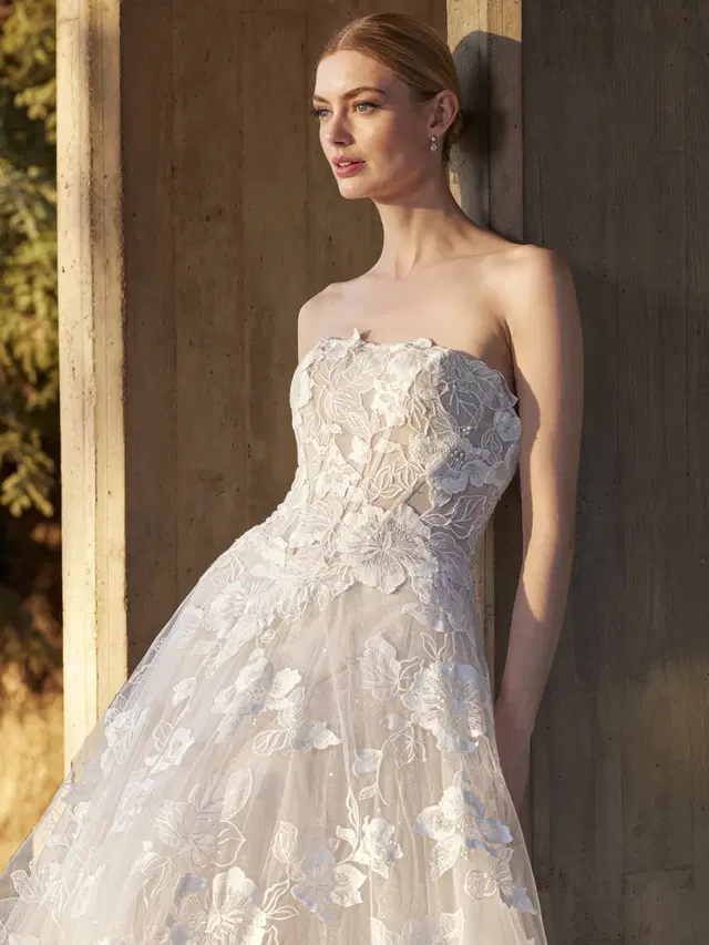 MENTA by Pronovias - view 3 of 3