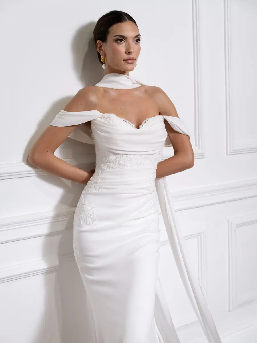 Chloe by Avenue by Josephine Scott - view 8 of 8
