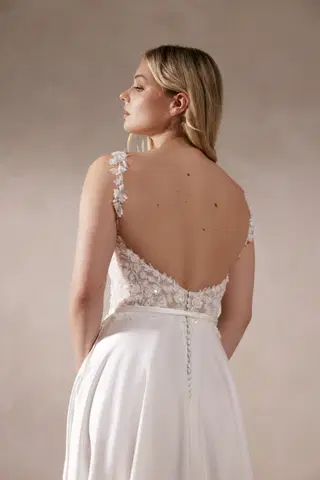 Eila by Adore - view 6 of 6