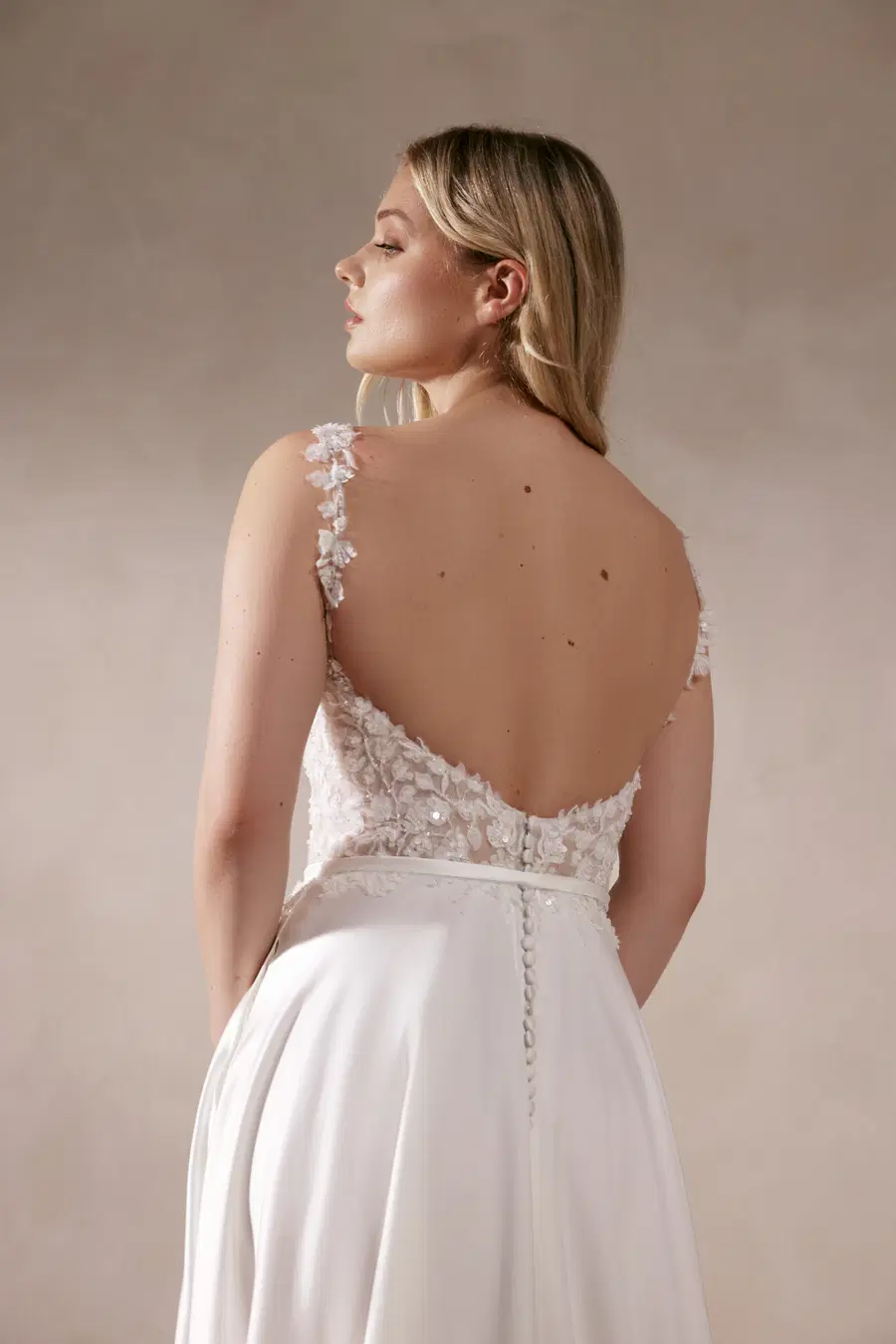 Eila by Adore - view 6 of 6