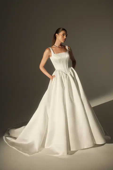 Style LE170-1 wedding dress by Casablanca Bridal, A-line, satin