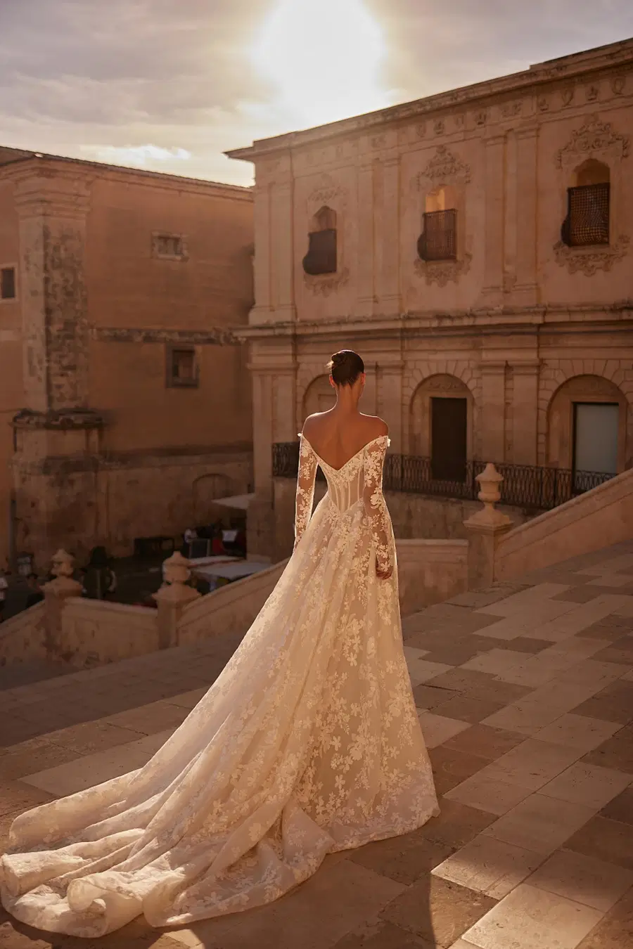 Samanta by Anne Mariée - view 4 of 4