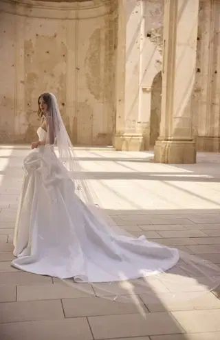 Helen by Veni Infantino - view 6 of 6