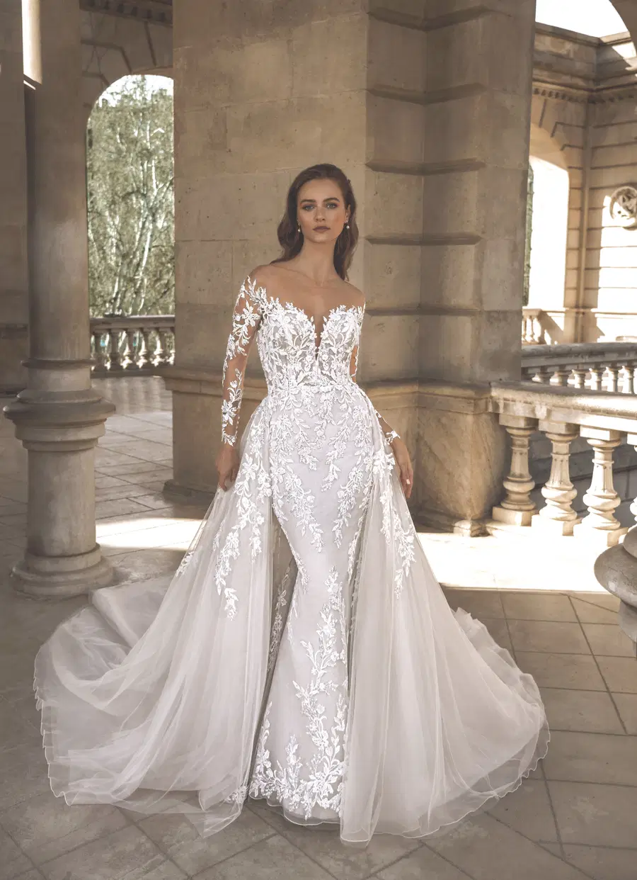 Fig by ÉLYSÉE: Ball Gown silhouette, long sleeves, organza