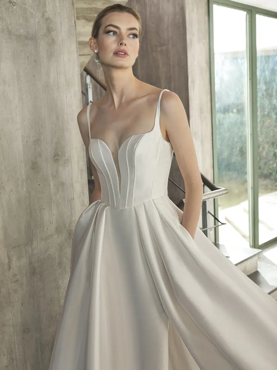 JASMINA by Pronovias - view 3 of 3