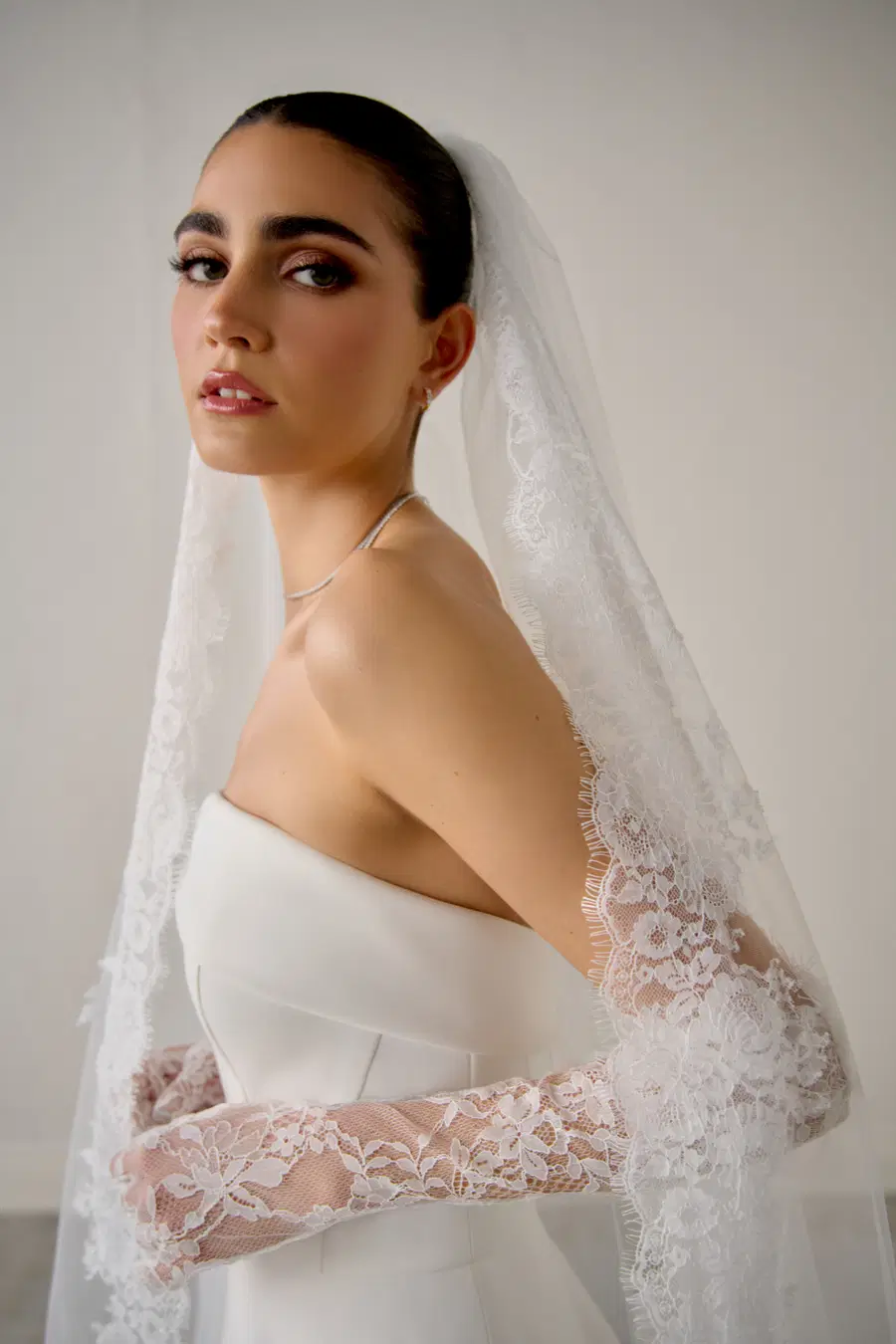 Empressa by Justin Alexander Signature - view 4 of 7