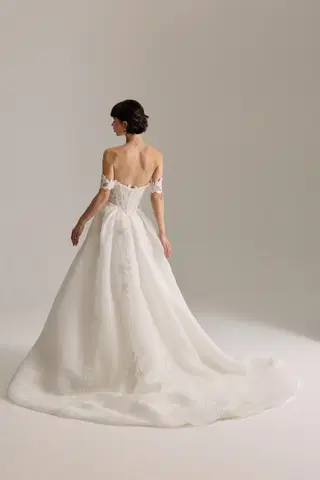 Amalie by Josephine Scott - view 4 of 4