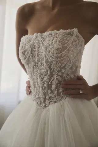 2622 by Casablanca Bridal - view 4 of 8
