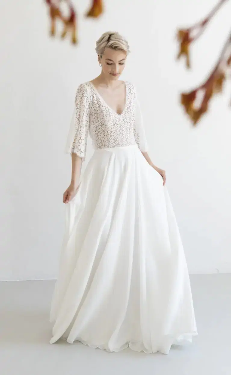 Lace Flower Bow by Kisui: A-Line silhouette, V-neck neckline, three-quarter sleeves, chiffon