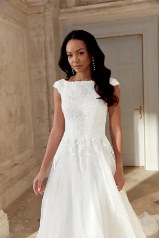 44538 by Sincerity Bridal - view 4 of 7