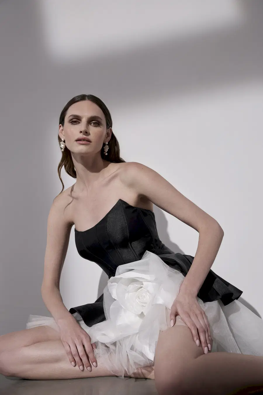 Taylor by Avenue by Josephine Scott - view 4 of 6