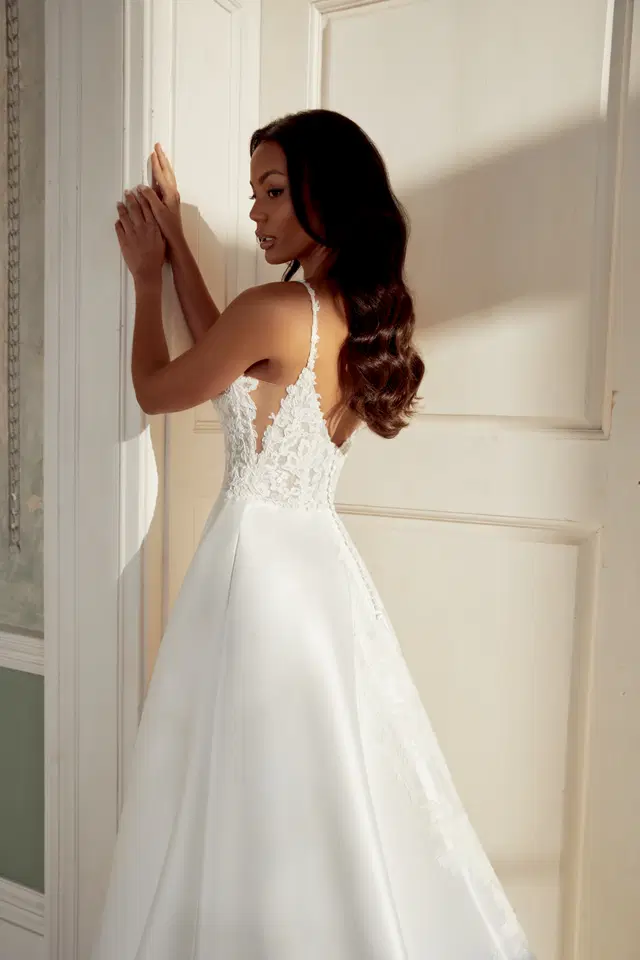 44539 by Sincerity Bridal - view 8 of 9