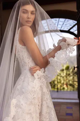 Vayla by Tina Valerdi - view 6 of 7