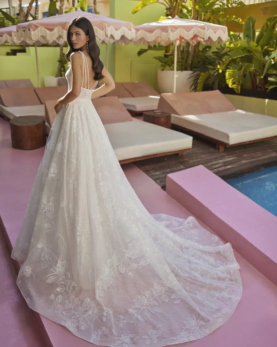 Jenne by Luna Novias - view 3 of 4