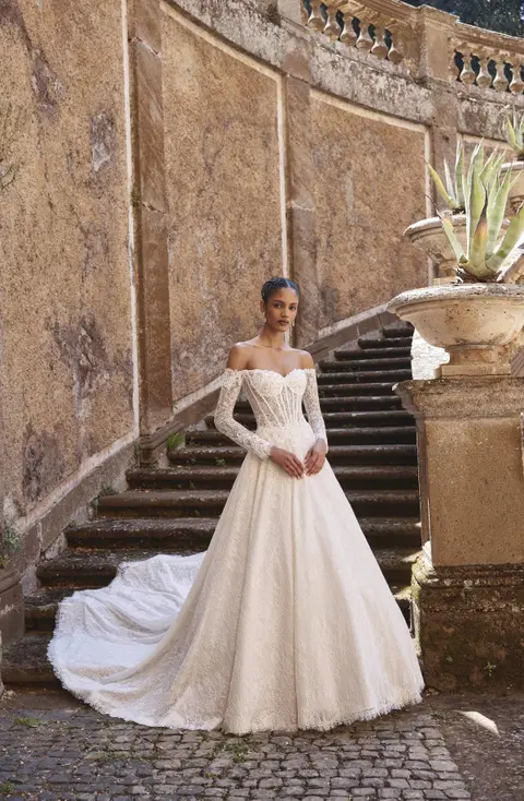 Astro 63225 wedding dress by Veni Infantino, ball gown, lace