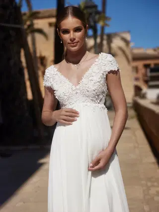 Yasmina by Bianco Evento - view 3 of 4