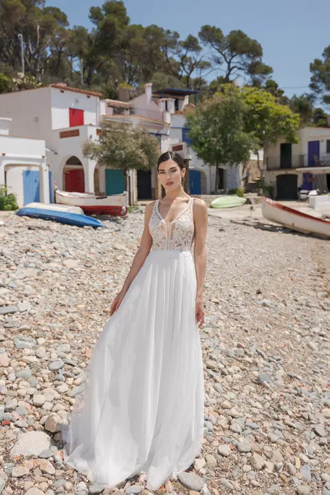 Style B2457 wedding dress by AnnAngelex, A-line, tulle