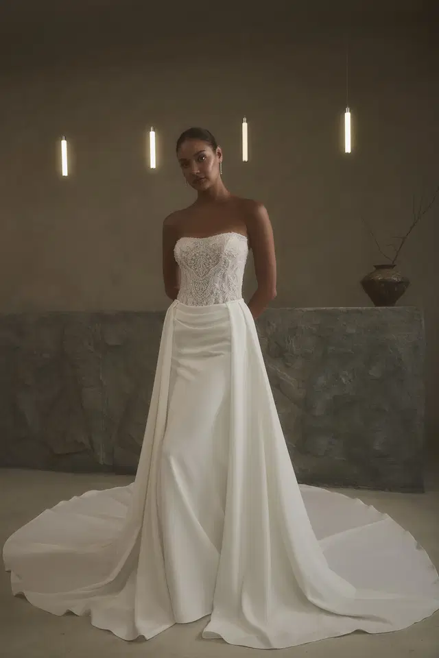 2632 by Casablanca Bridal: Fit & Flare silhouette, straight neckline, satin