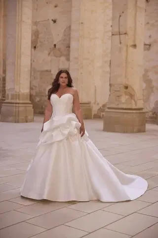 Helen by Veni Infantino - view 4 of 6