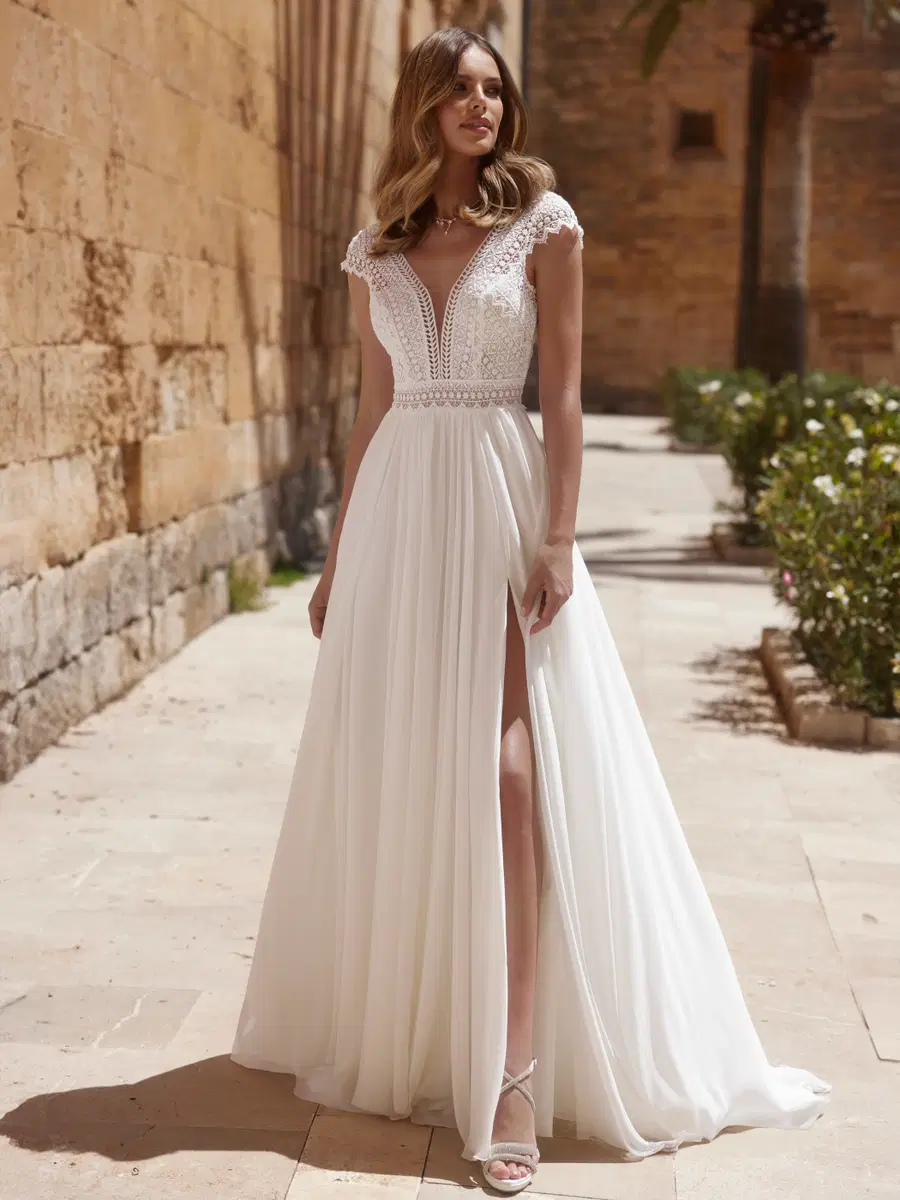 Warys by Bianco Evento: A-Line silhouette, deep V-neck neckline, cap sleeves, lace