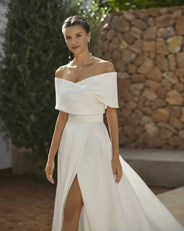 Susan by Adriana Alier - view 2 of 3