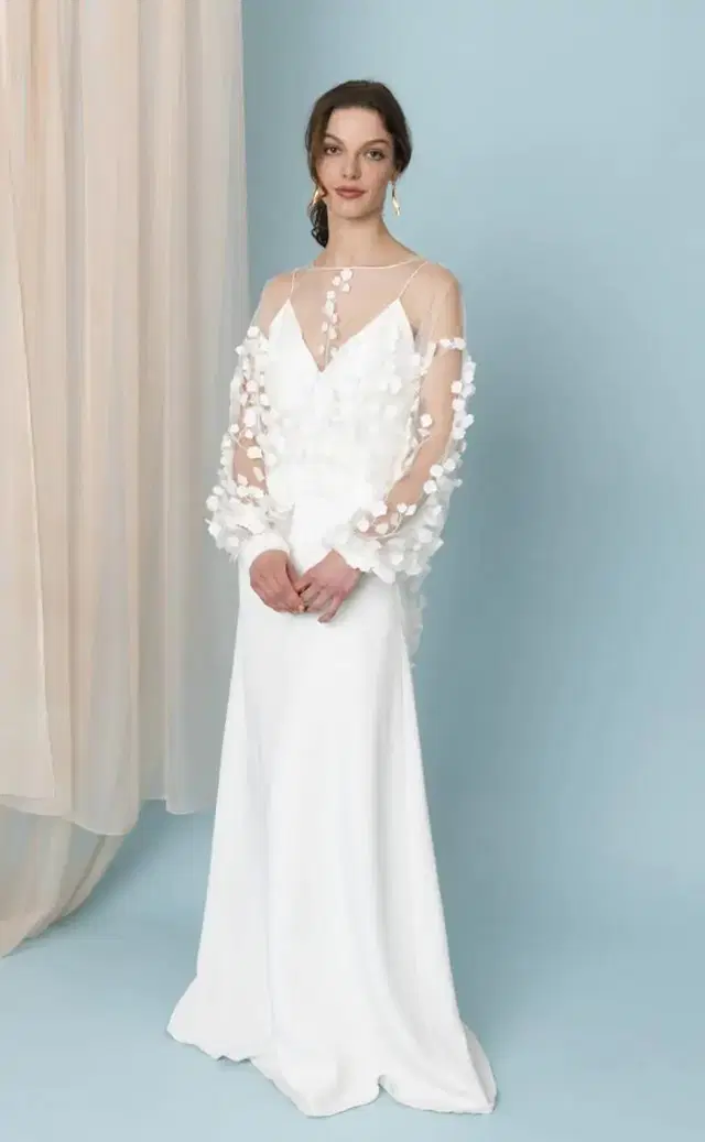Million Leaves Top by Kisui: Straight silhouette, V-neck neckline, long sleeves, tulle
