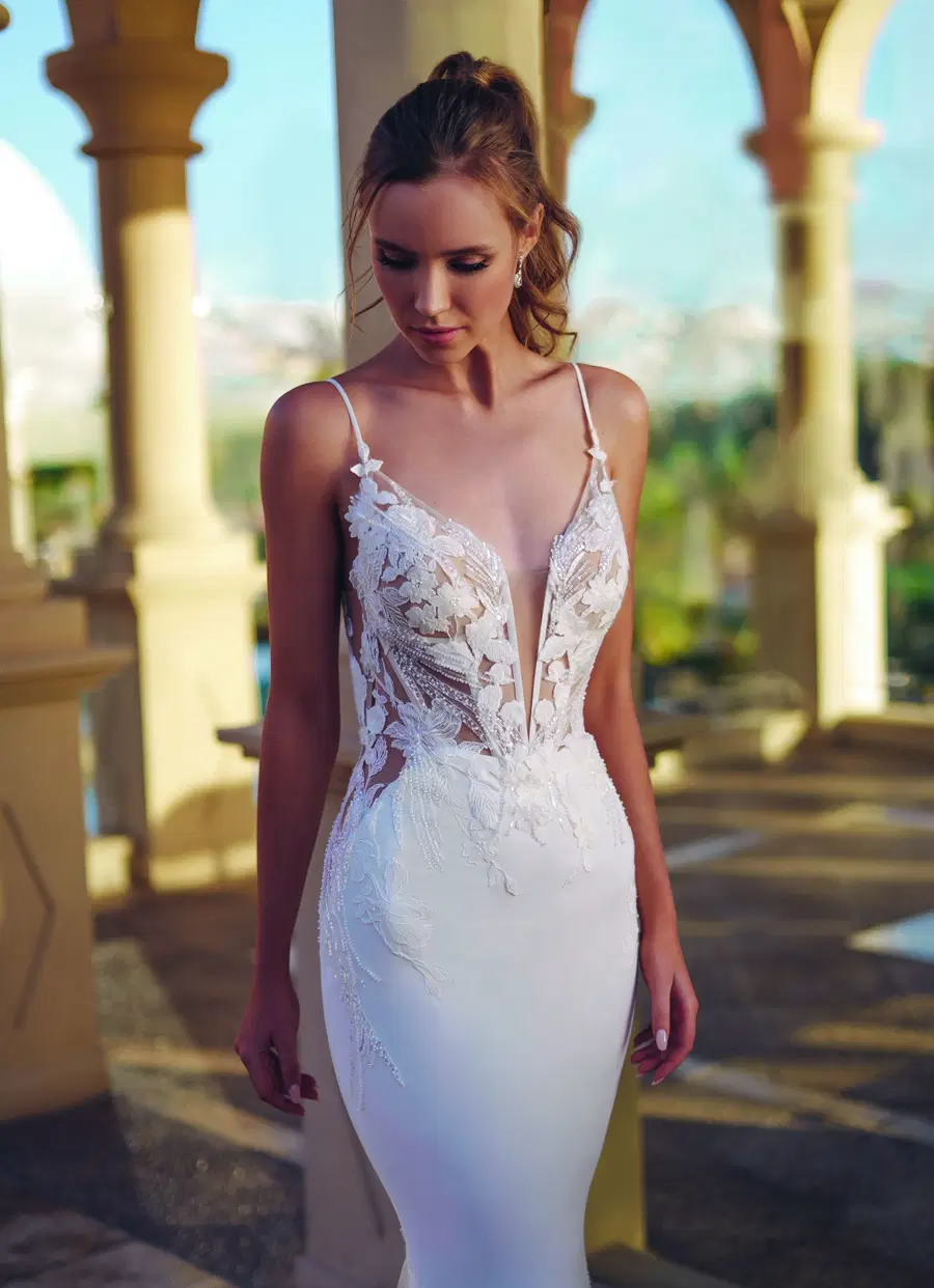 SAMANTHA by Enzoani - view 3 of 5