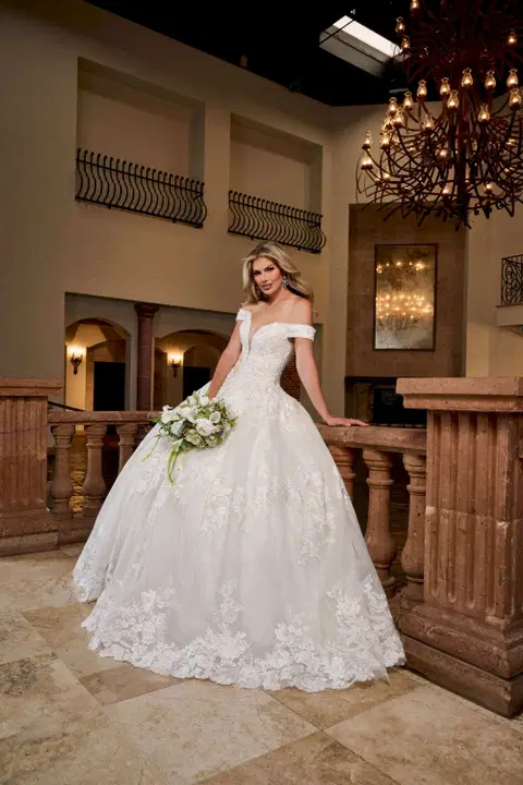 Style RB4201 wedding dress by Rachel Allan, ball gown, lace