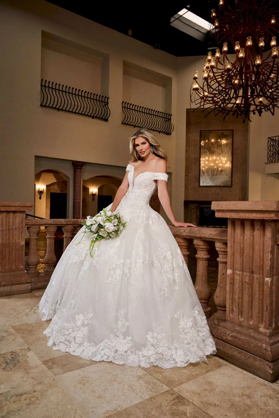 RB4201 by Rachel Allan: Ball Gown silhouette, sweetheart neckline, sleeveless, lace