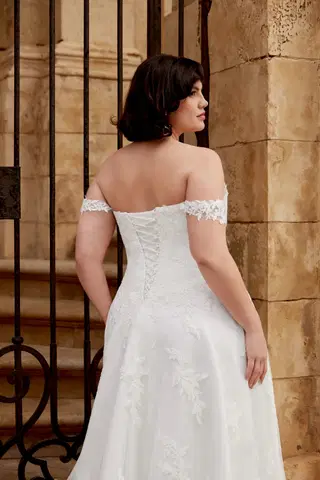 44587 by Sincerity Bridal - view 7 of 10