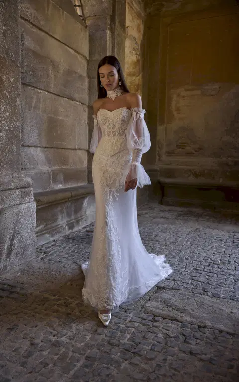 Atlas 63207 wedding dress by Veni Infantino, trumpet, lace