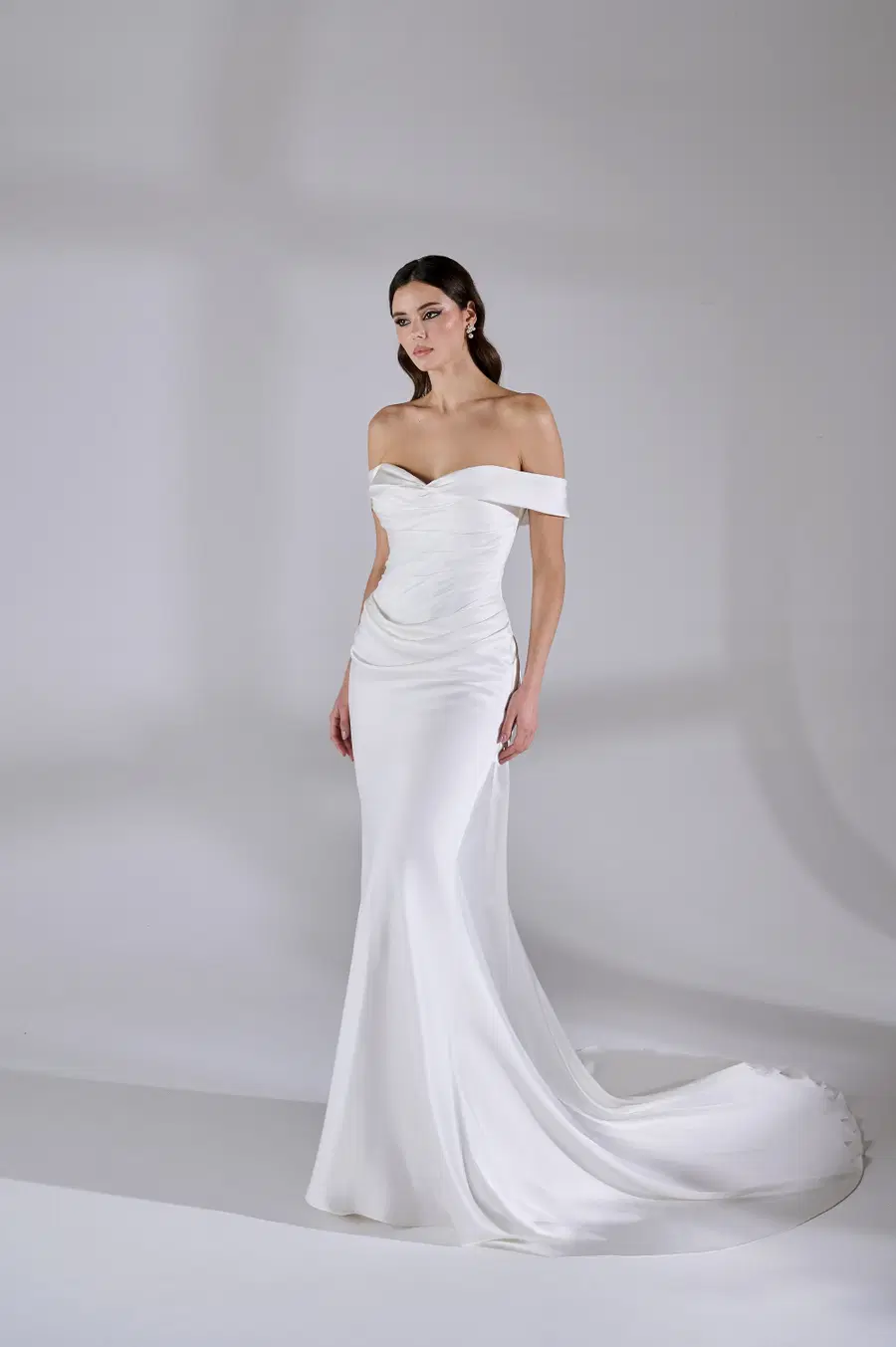 Tate by Avenue by Josephine Scott: Trumpet silhouette, sleeveless, satin