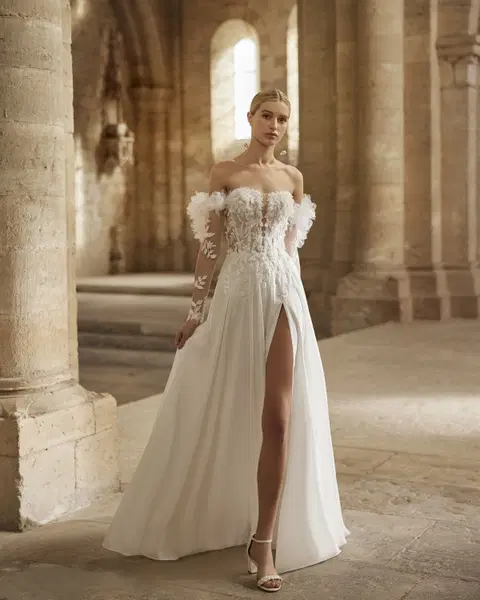 Leona wedding dress by Rosa Clara, straight, lace